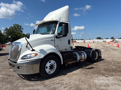2019 International RH613 4x2 Cabeza Tractora Cabina Corta