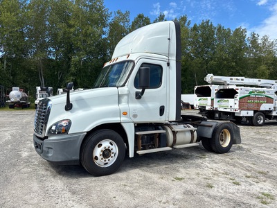 2018 Freightliner Cascadia 125 4x2 S/A Dagcabine Trekker