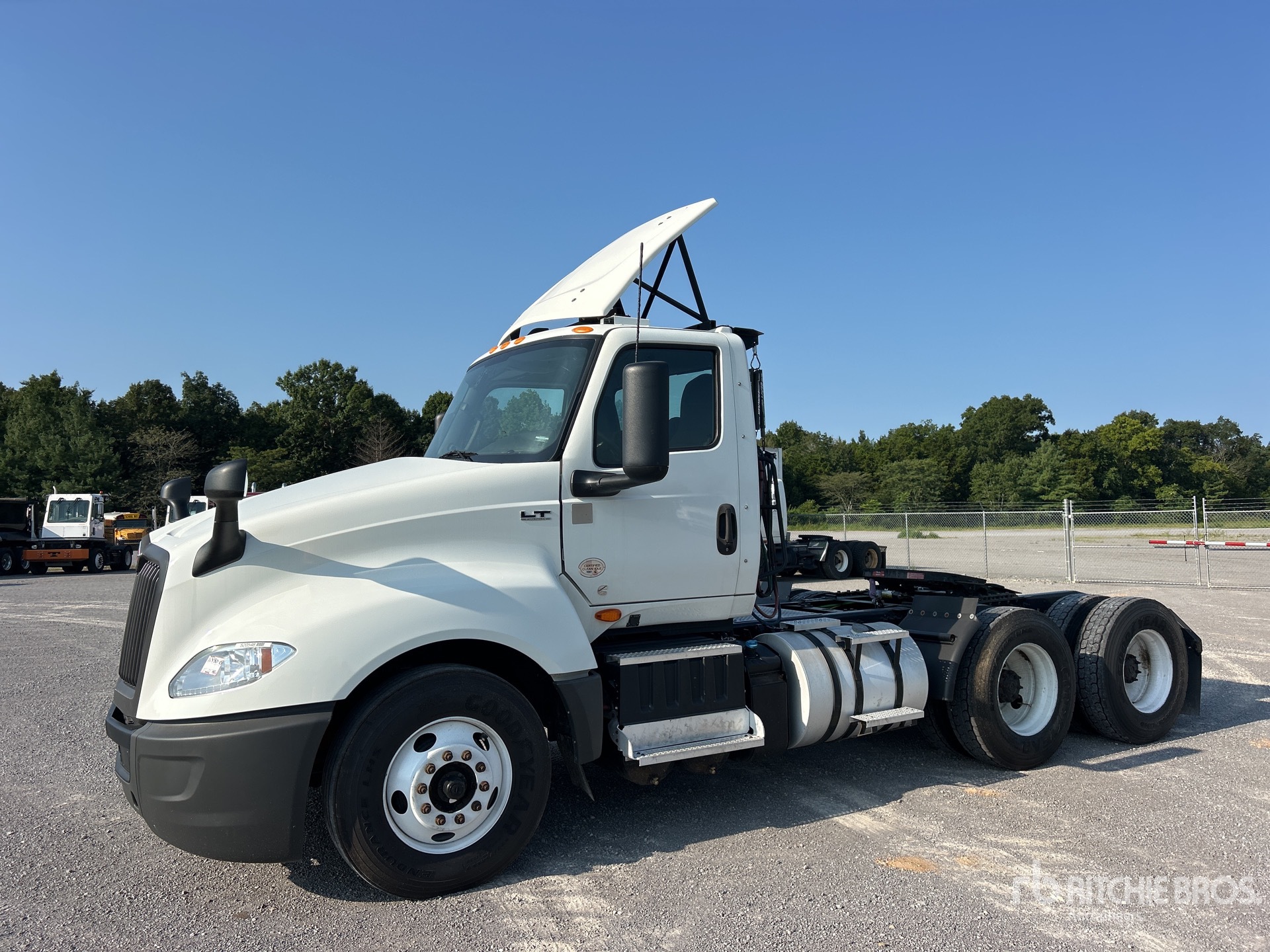 2021 International LT625 6x4 T/A Day Cab Truck Tractor