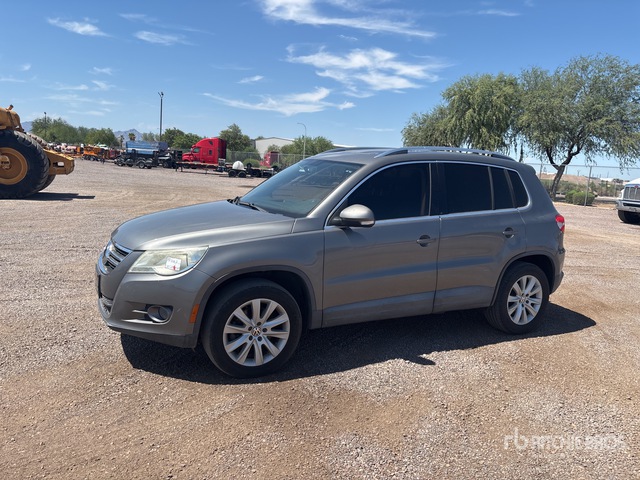 2009 Volkswagen Tiguan 2WD SUV