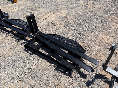 2026 GIYI GY-DHC 60 in Skid Steer Forks (Unused)