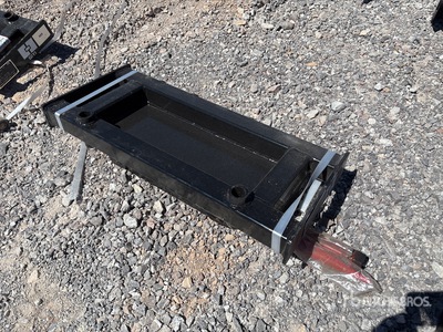 2026 GIYI GY-BF39 39 in Mini Skid Steer Bale Spear (Unused)
