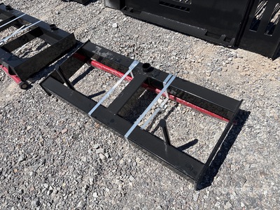 2026 GIYI GY-HF47 47 in Skid Steer Bale Spear (Unused)