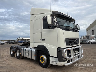 2012 Volvo FH13 6x4 Ciągnik siodłowy T/A z kabiną sypialną