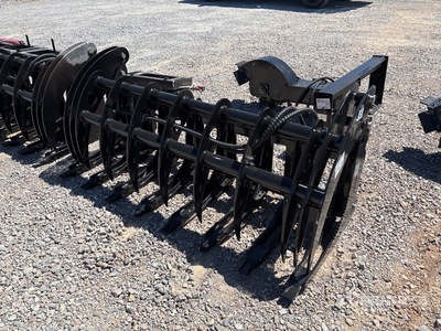 2026 GIYI GY-CLG72 72 in Q/C Log Skid Steer Grapple (Unused)