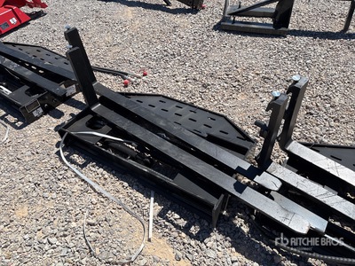 2026 GIYI GY-SF60 60 in Skid Steer Forks (Unused)