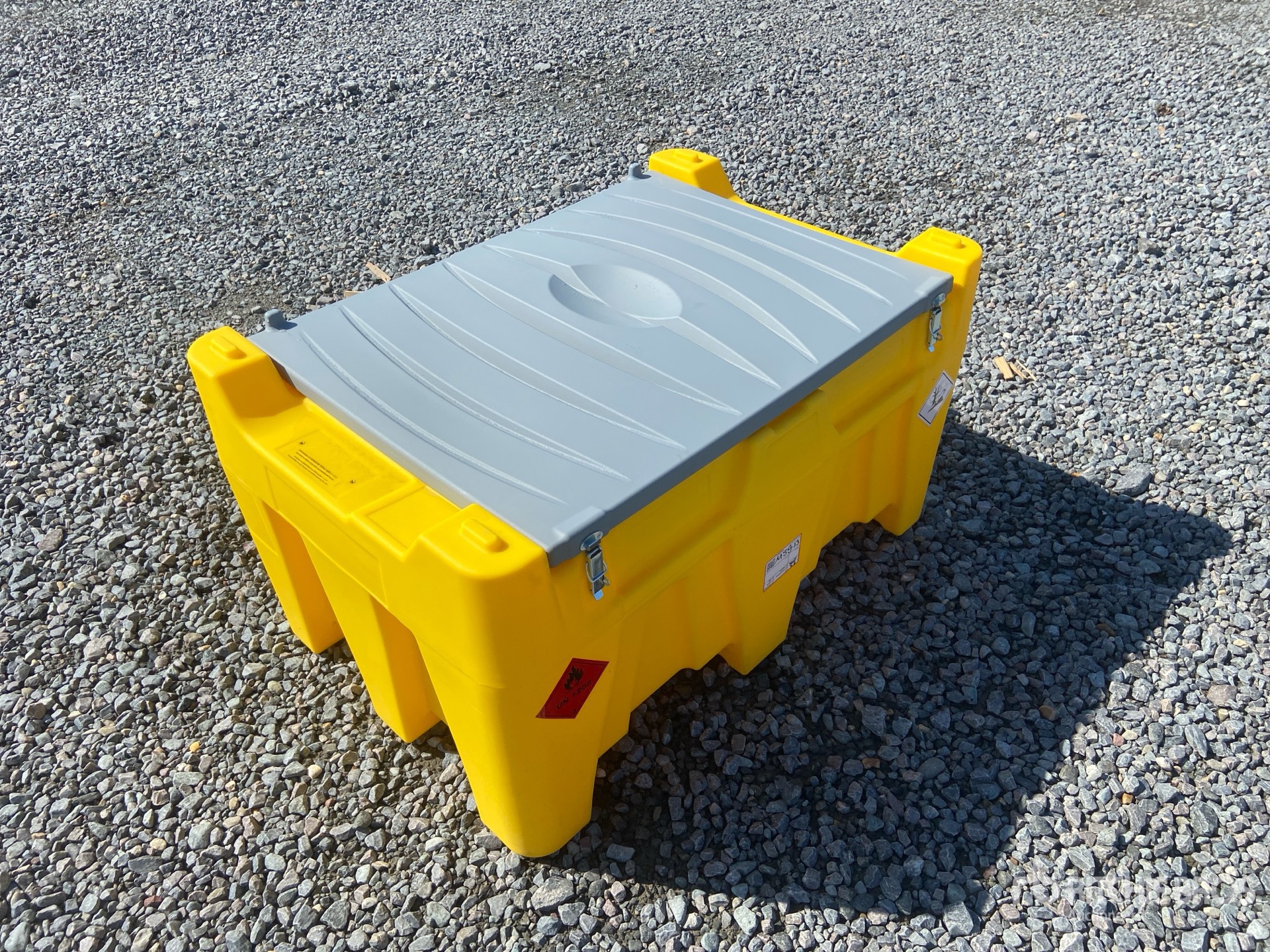 2026 Emiliana Serbatoi EU-TANK 330 330 L Poly Portable Diesel Transfer and Dispensing Tank Fuel Tank (Unused)