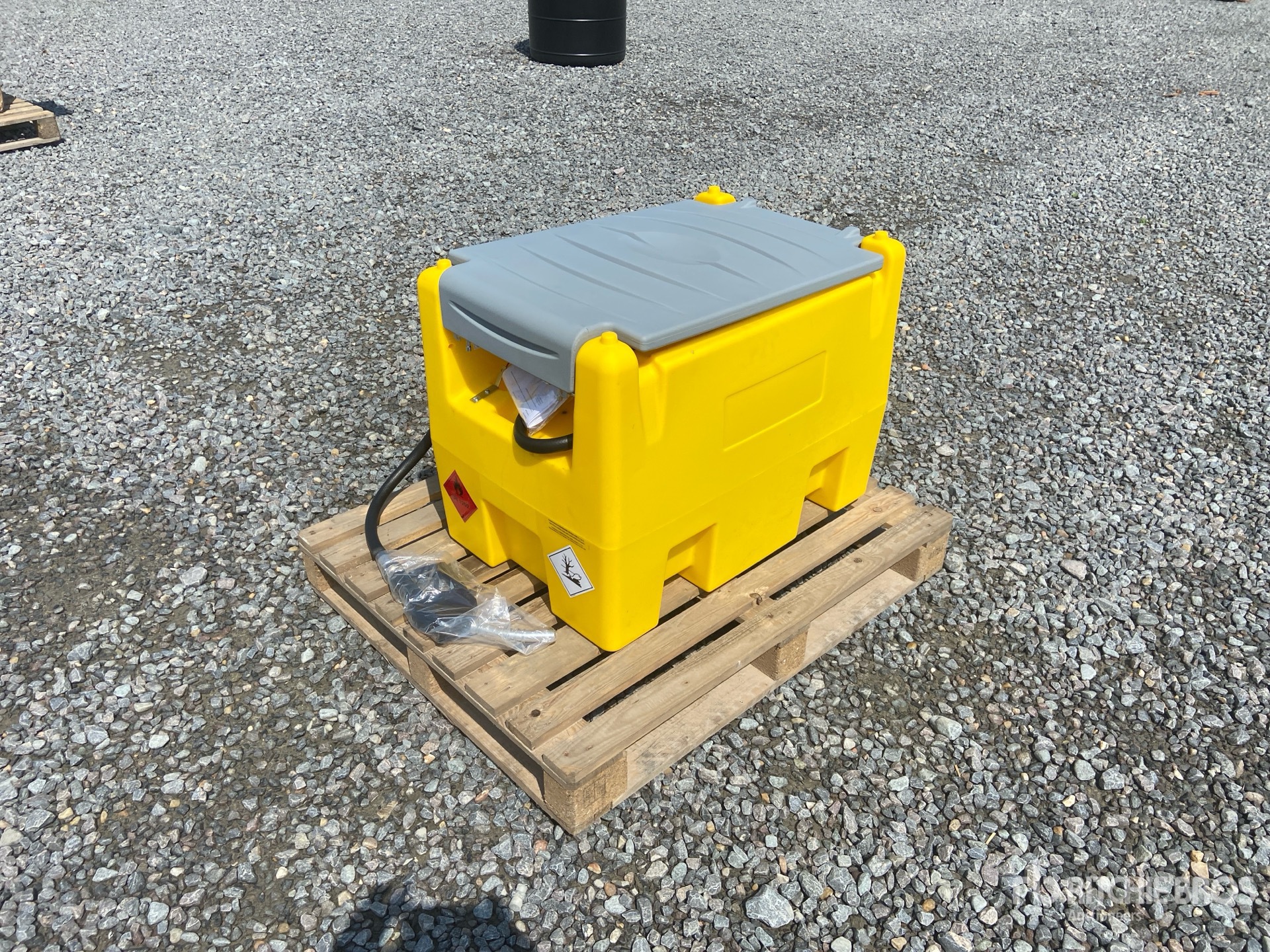 2026 Emiliana Serbatoi EU-TANK 220 220 L Poly Portable Diesel Transfer and Dispensing Tank Fuel Tank (Unused)
