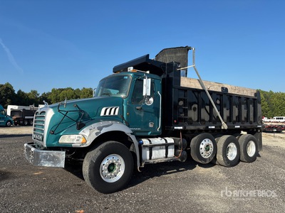 2014 Mack GU813 8x4 Wywrotka Tri/A