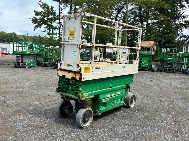 2016 JLG 2032ES Electric Scissor Lift