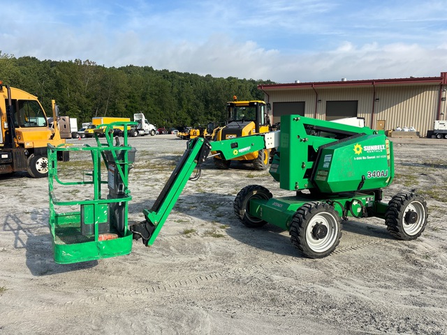 2017 JLG 340AJ 4WD Dual Fuel Articulating Boom Lift 2017 JLG 340AJ 4WD Dual Fuel Articulating Boom Lift