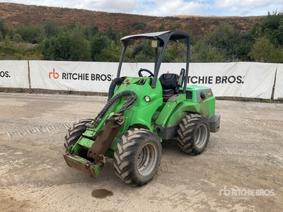 2011 Avant M750EZMCT Telescopic Wheel Loader