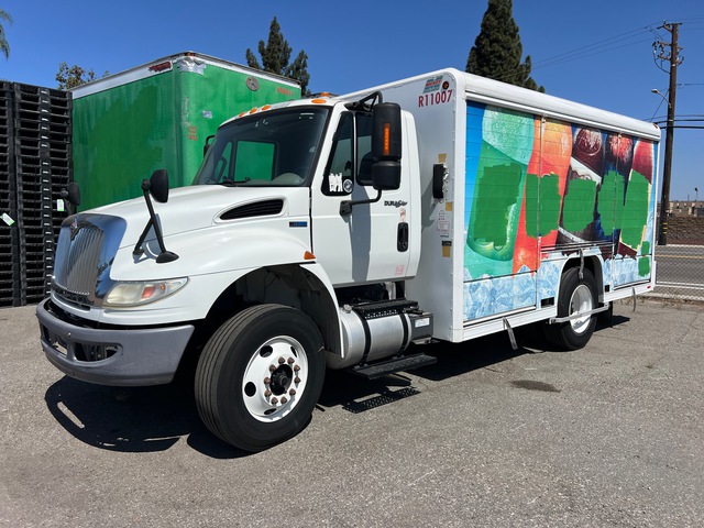 2012 International 4300 4x2 6 Bay Beverage Truck