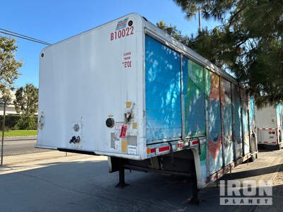 2010 Mickey 14 Bay S/A Beverage Trailer