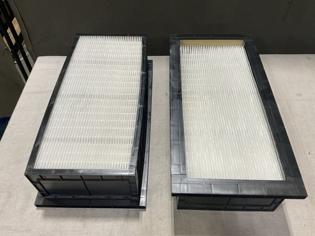 (20) AAF Flanders 3014883-043 Varicel M-PAK Air Filters