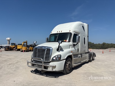2016 Freightliner Cascadia 125 6x4 Ciągnik siodłowy T/A z kabiną sypialną