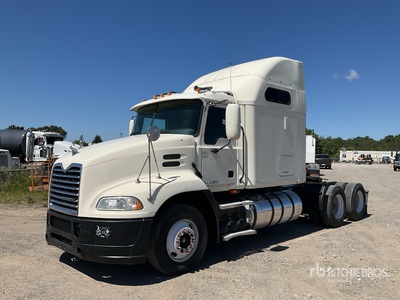 2010 Mack CXN613 Pinnacle 6x4 T/A Sleeper Truck Tractor