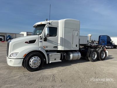2016 Peterbilt 579 6x4 Ciągnik siodłowy T/A z kabiną sypialną