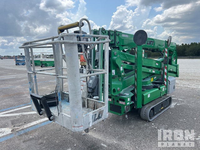 Articulating Boom Lifts