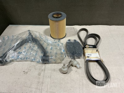 Lot of Assorted Vehicular Parts