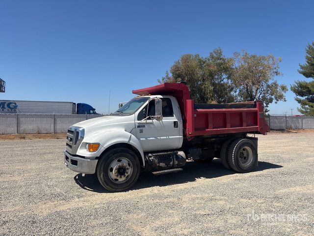 2015 Ford F-650 XL 4x2 S/A Dump Truck