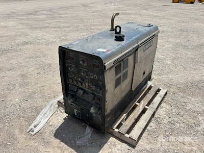 Lincoln Vantage 300 400 A Multi-Process Engine Driven Welder