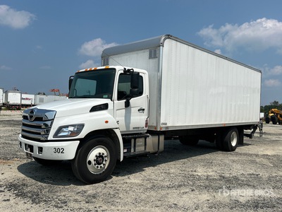 2026 Hino L6 4x2 Furgoneta caja cerrada