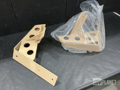 (12) Navistar Defense 3689864C1L Vehicular Components Brackets