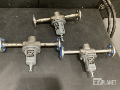 (3) Fisher MR95H Pressure Reducing Regulator Valves