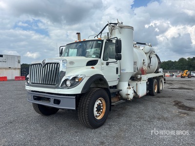 2009 International 7600 6x4 Vacuum Tanker Truck