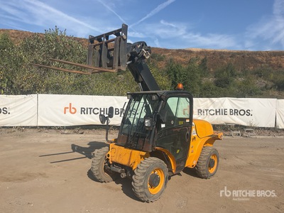2015 JCB 520-40 Telehandler