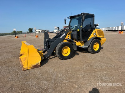 2024 John Deere 204 Chargeuse sur roues