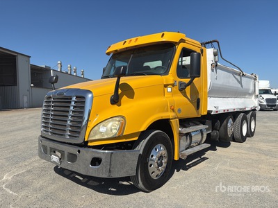 2013 Freightliner Cascadia Super 10 8x4 Tri/A Dump Truck