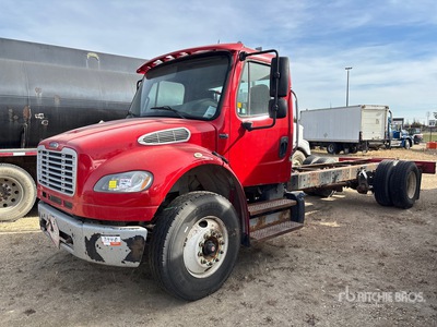 2016 Freightliner M2 106 4x2 Cabine et châssis (Inoperable)