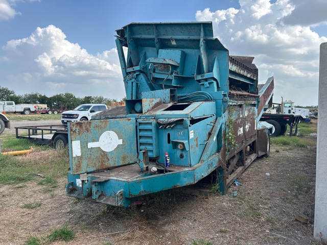 1998 Powerscreen Powergrid 800 400 ton/hr S/A Screen