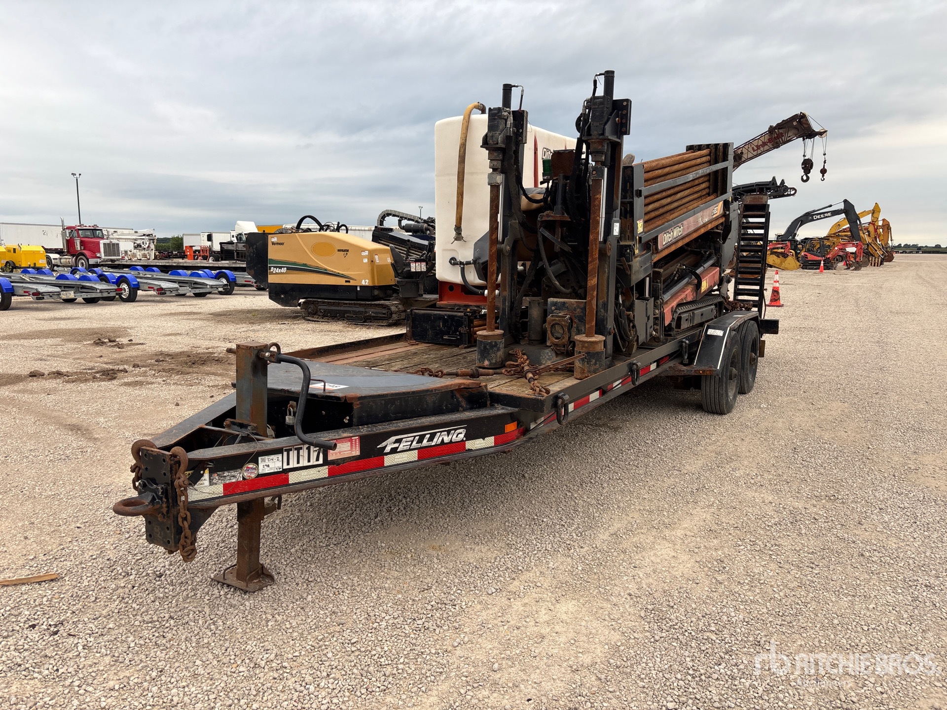 2014 Ditch Witch JT20 Directional Drill w/2014 Felling Trailer