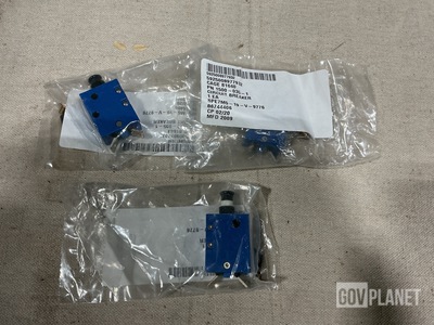 (3) Fluid Power 1500-035-1 Circuit Breakers