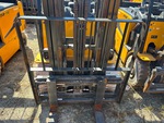 Chassis Lift with Load Back Rest