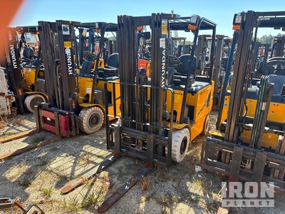Hyundai 25B-9U 5000 lb Elektrogabelstapler