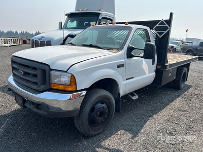 1999 Ford F-450 Ciężarówka z płaską platformą