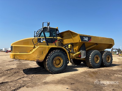 2010 Cat 740 Camion à benne articulé