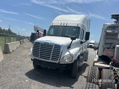 2017 Freightliner Cascadia 125 6x4 T/A Sleeper Truck Tractor