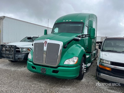 2020 Kenworth T680 6x4 Cabeza Tractora Cabina Dormitorio (Inoperable)