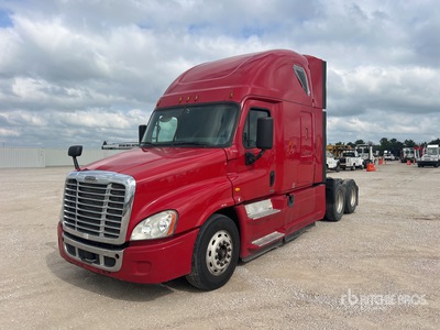 2015 Freightliner Cascadia 125 T/A Sleeper Truck Tractor