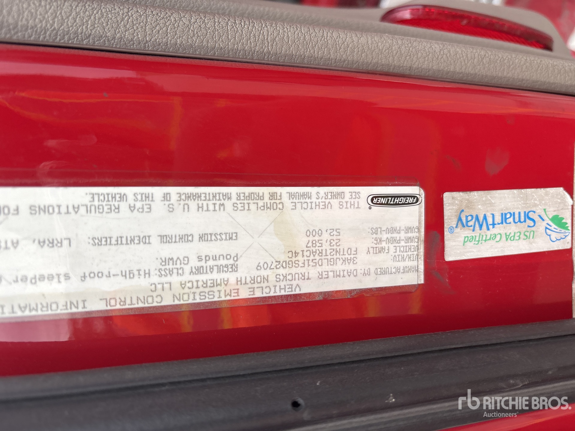 2015 Freightliner Cascadia 125 T/A Sleeper Truck Tractor