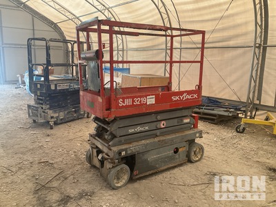 Skyjack SJIII-3219 Electric Scissor Lift
