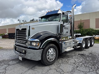 Trucktraktorer