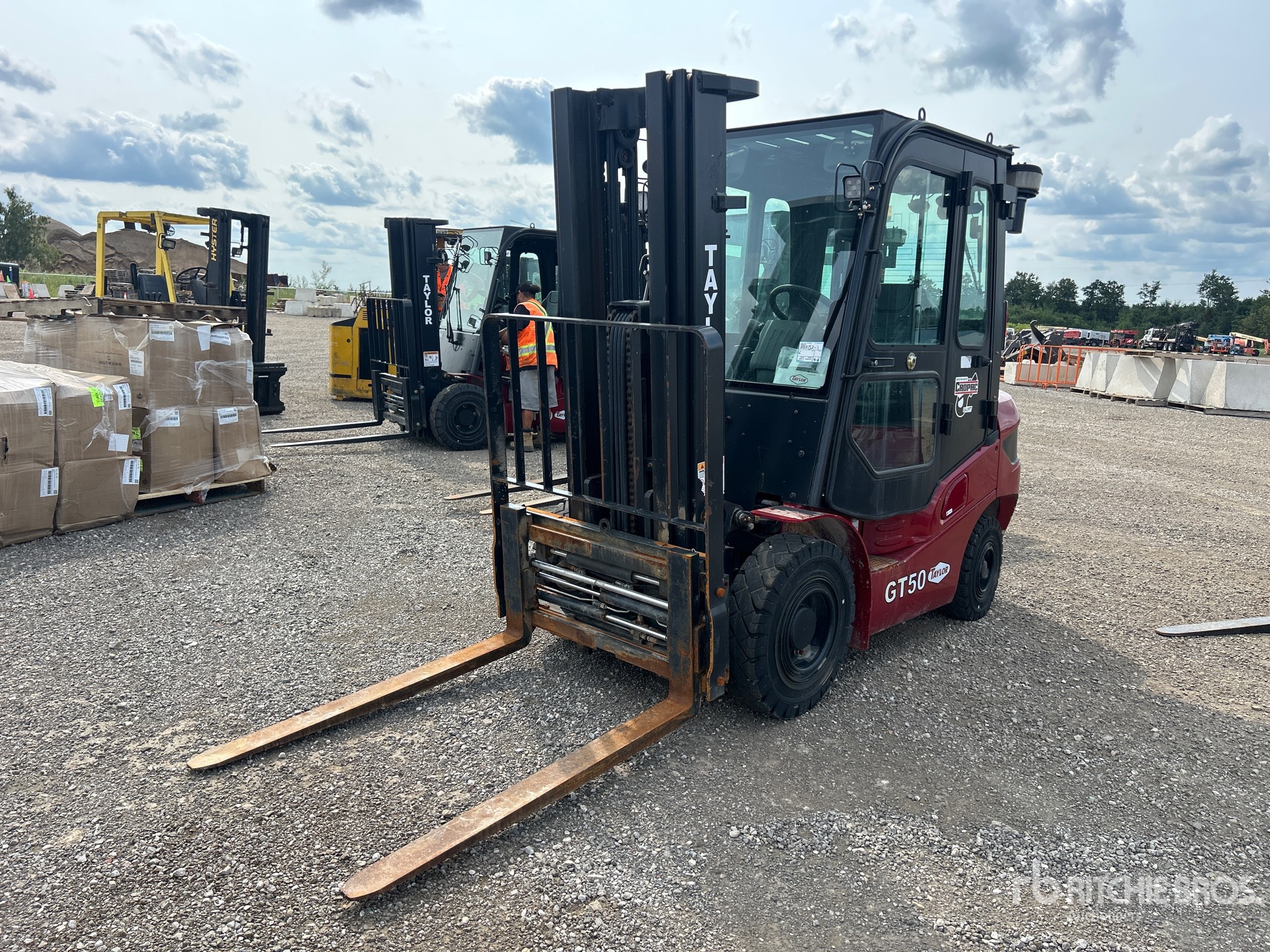 2025 Taylor GT50 4739 lb Pneumatic Tire Forklift