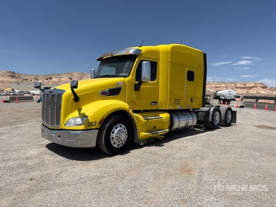 2017 Peterbilt 579 6x4 Cabeza Tractora Cabina Dormitorio