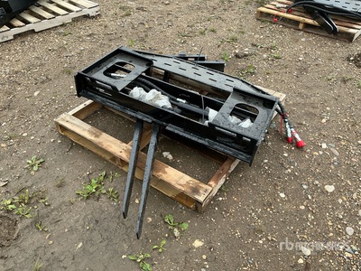 2026 GIYI GY-SF60 60 in Skid Steer Forks (Unused)
